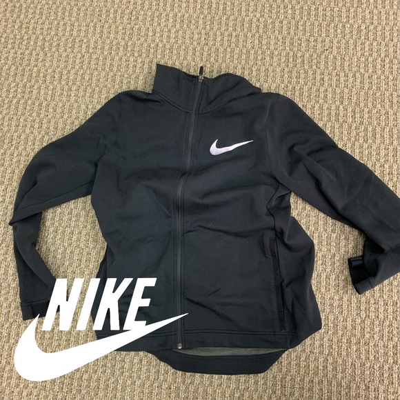 nike dri fit showtime jacket